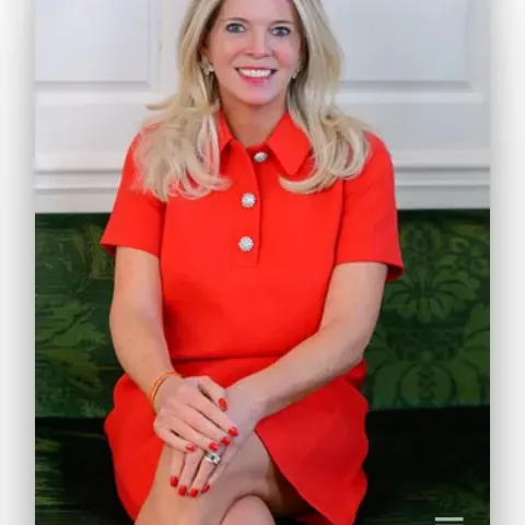 Headshot of Nina Clarke